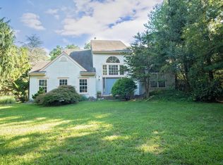 28 Drake Rd, Lakewood, NJ 08701