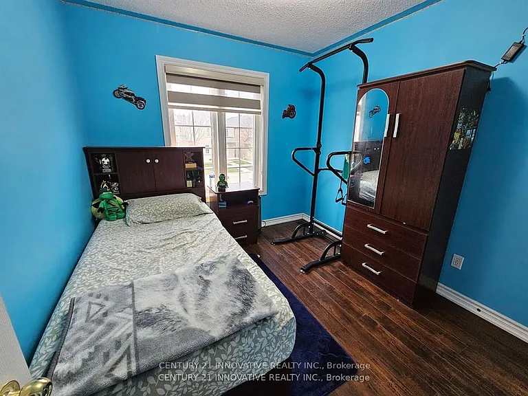 189 S Unionville Ave — Photo 15