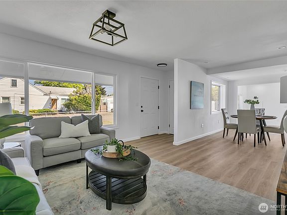 3rd image of 2516 S 70th Street