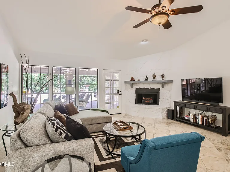 15816 E Kim Dr — Photo 6