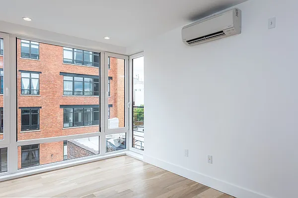 Rented by Nooklyn NYC LLC | media 37