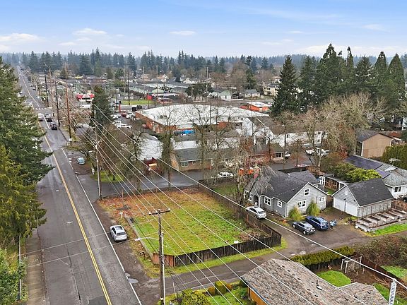 2nd image of 2670 SE 174th Ave