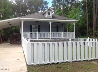 6009 E Desoto St, Bay Saint Louis, MS 39520