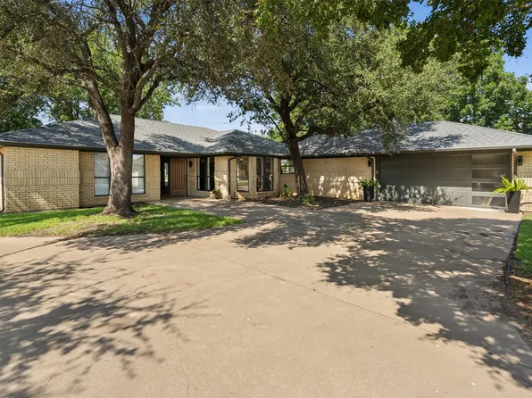 6310 Asphodel Ct, Granbury, TX 76049