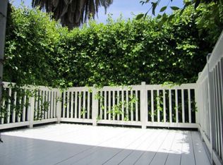 2285 N Beachwood Dr APT 2, Los Angeles, CA 90068