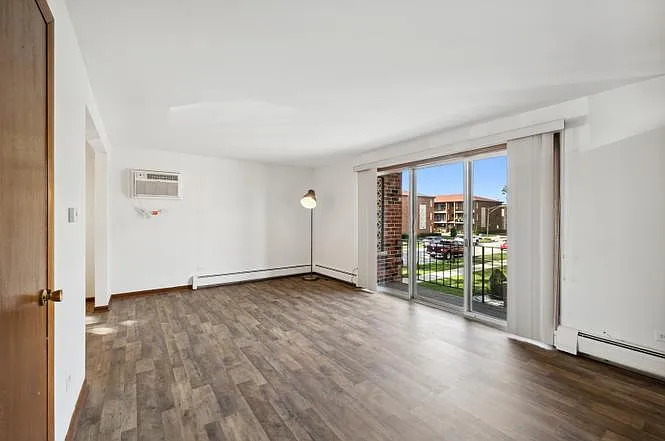 6308 W 64th Pl #2A — Photo 7