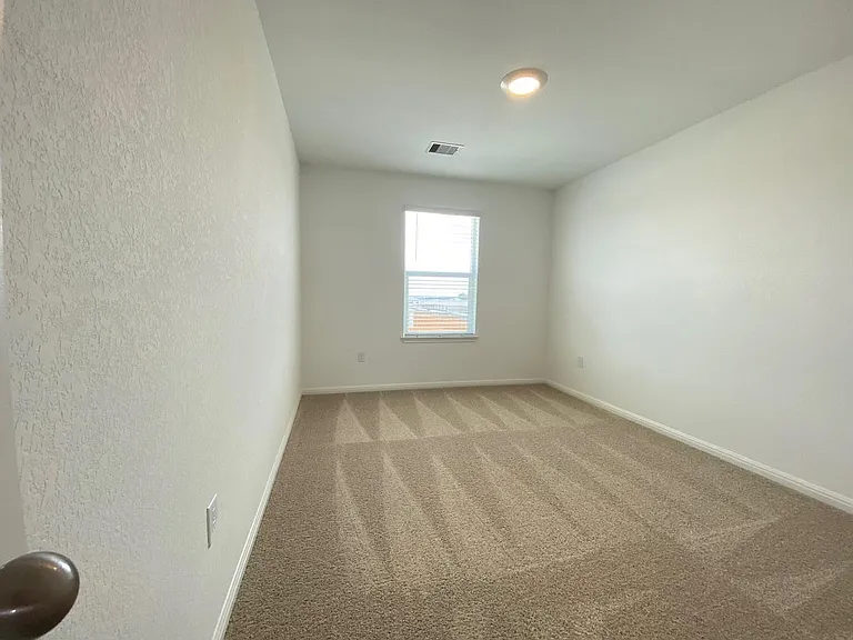 241 Saide St — Photo 26