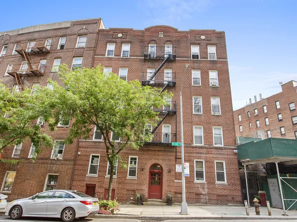 4582 Manhattan College Parkway