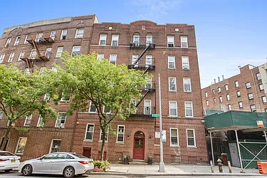 4582 Manhattan College Parkway in Kingsbridge