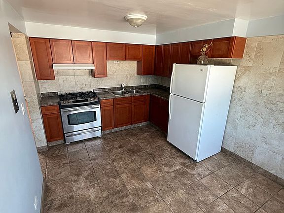 4th image of 3558 N Nagle Ave APT 2N