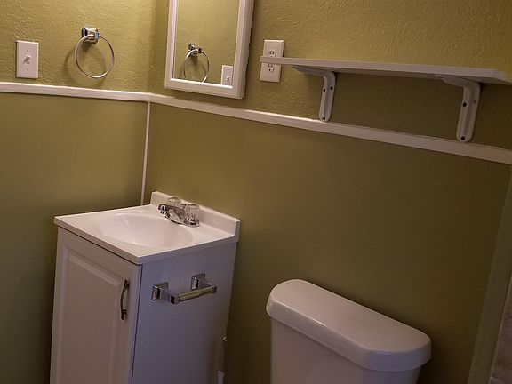 5th image of 1817 White Ave