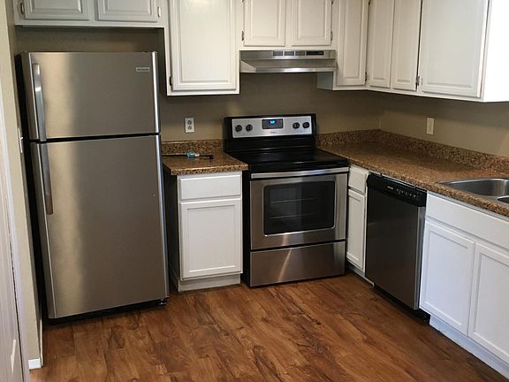 4th image of 3009 Beechwood St