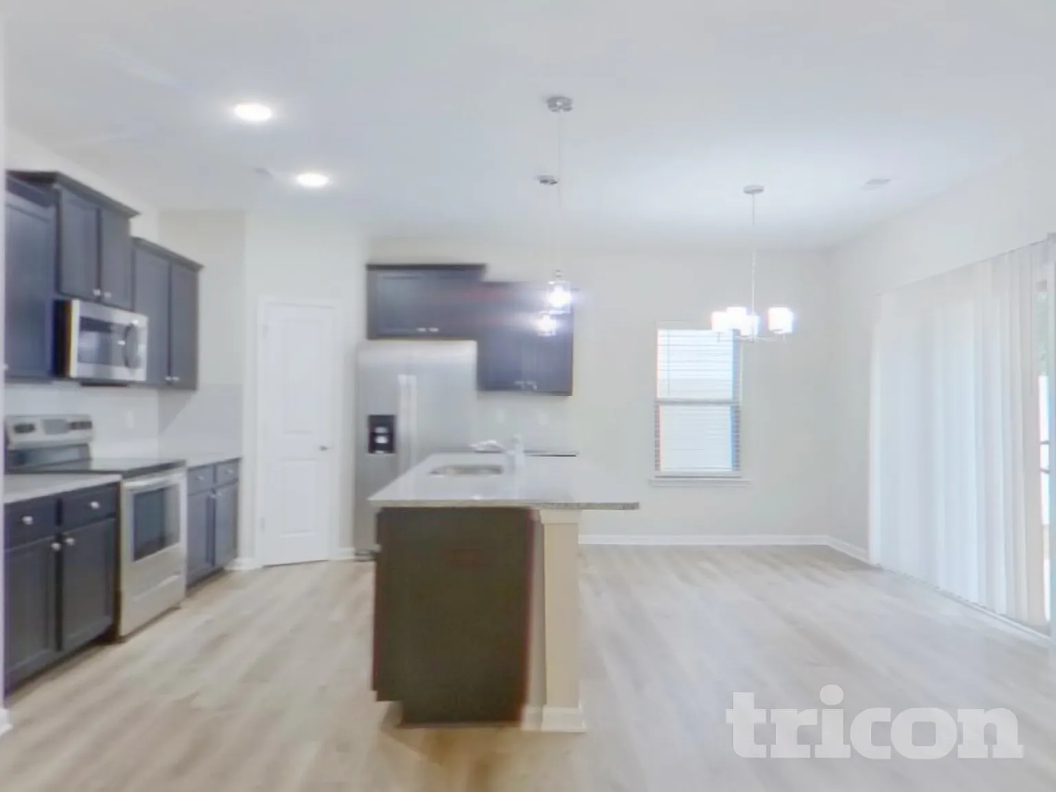 213 Spring Knoll Drive Charlotte NC — Photo 4