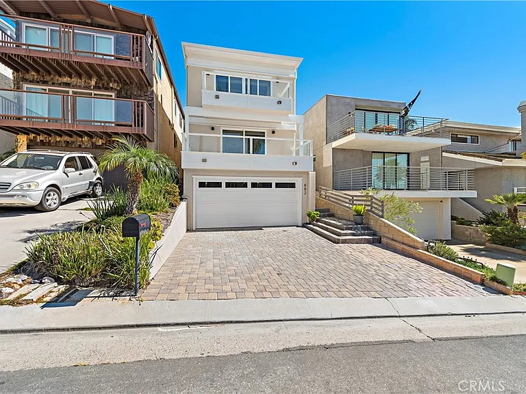 882 Acapulco St — Photo 34