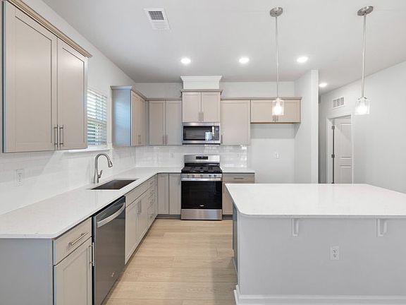 Kitchen with Large Island