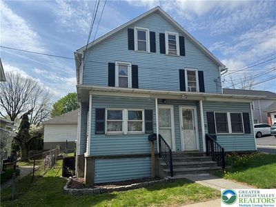 112 E Walnut St, Nazareth, PA, 18064