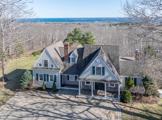 8 Little Bear Ln, Rockport, ME 04856