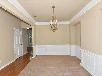 3 bed, 1864 sqft, $2,600 — Photo 2