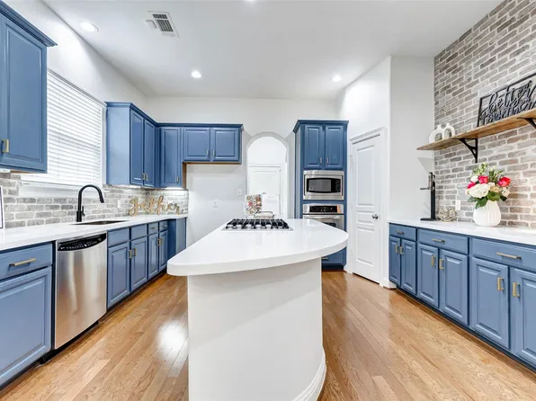 43 Versante Court, Houston, TX 77070