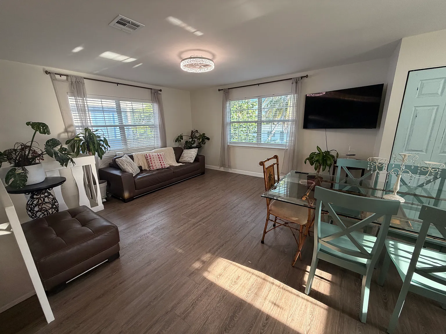 3 bed, 1800 sqft, $3,500 — Photo 4