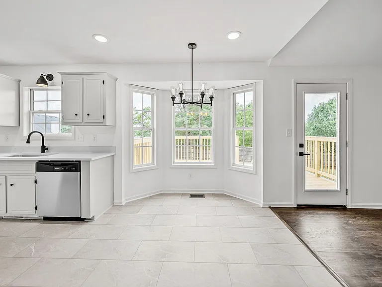 270 Harold Dr — Photo 11