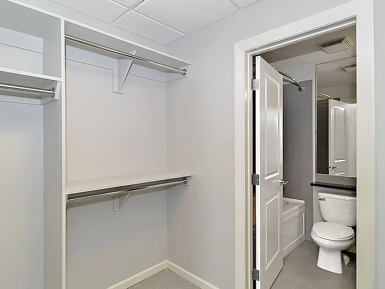 211 13th Ave SE #2105 — Photo 7
