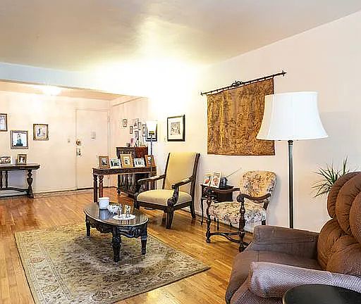 4th image of 66-10 Thornton Pl #3L