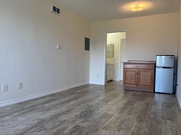 4th image of 5011 Sawtelle Blvd #6