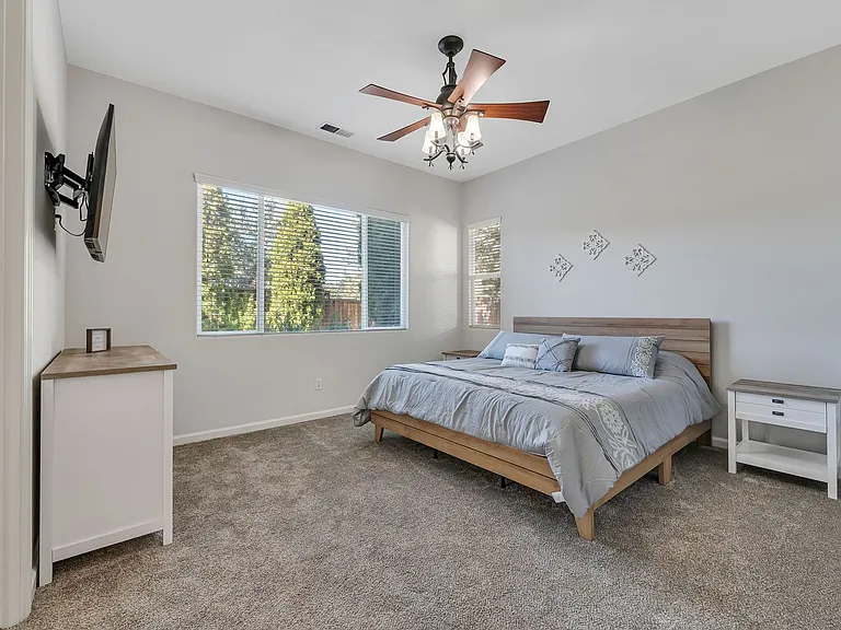 10577 Eagle Falls Way — Photo 20