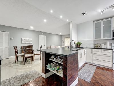 12121 Royal Palm Boulevard #5f, Coral Springs, FL, 33065