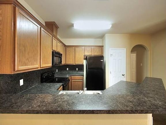 5th image of 6638 Rhine Dr