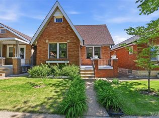 3829 Burgen Ave, Saint Louis, MO 63116
