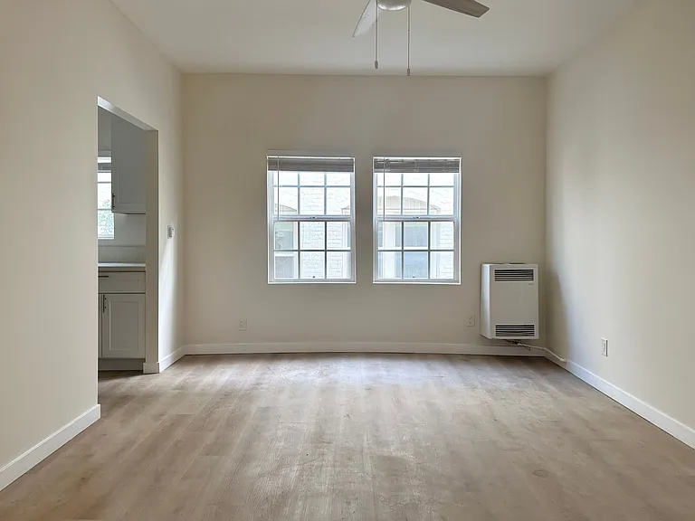 207 S Berendo St #104 — Photo 8