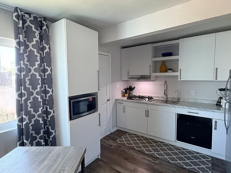 1434 E Sierra St #REAR — Photo 8