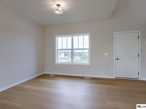 4th image of 11025 Bearcreek Dr