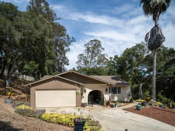 18751 Moro Rd, Salinas, CA 93907