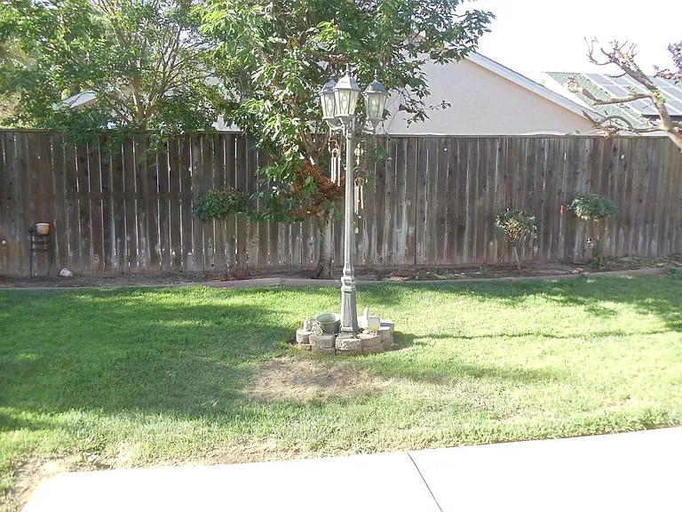 131 Legacy St — Photo 20