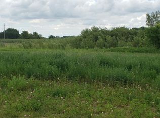 817 Trophy Lake Dr, New Germany, MN 55367