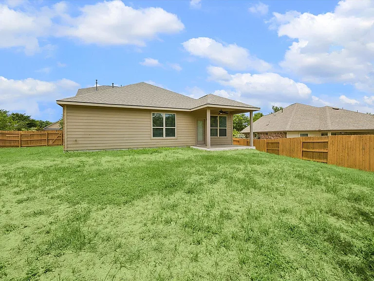 Maiden Grass Dr — Photo 38