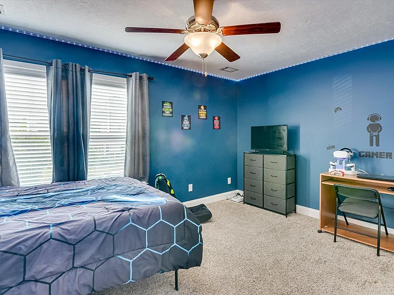 2507 Kari Ln — Photo 26