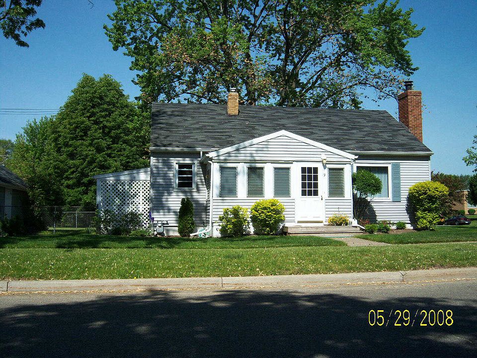 1st image of 19 23rd St N
