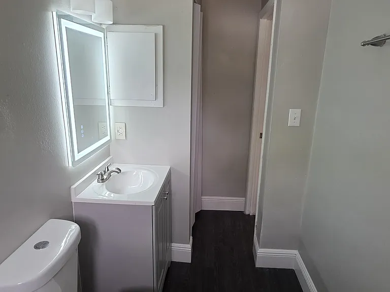 101 S Forest St #6 — Photo 17