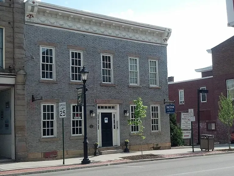 136 E High St #1 — Photo 1