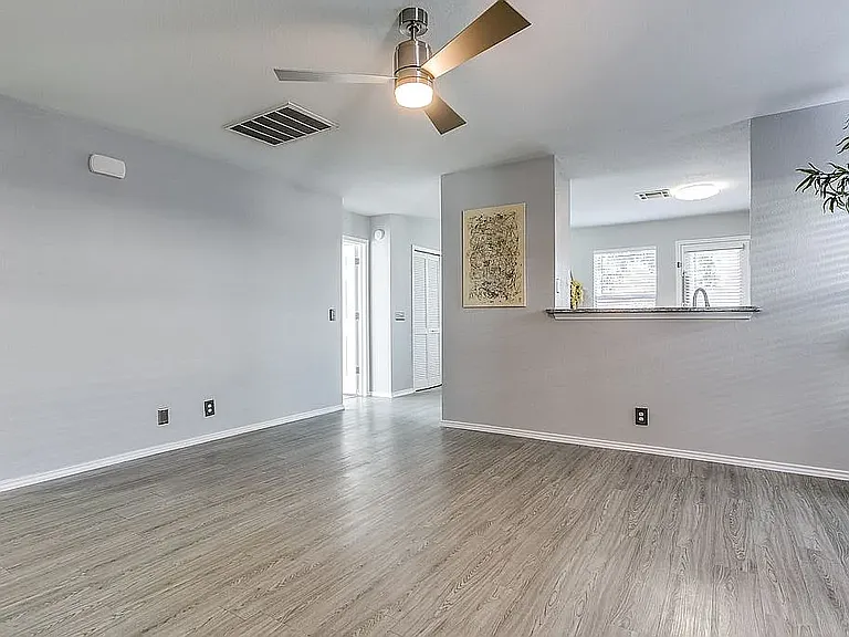 1200 Kenneys Way — Photo 9