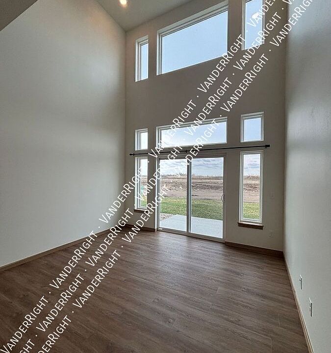 1st image of 2415 E Cama Pl