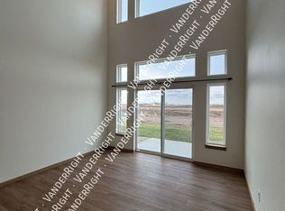 2415 E Cama Pl, Sioux Falls, SD 57108
