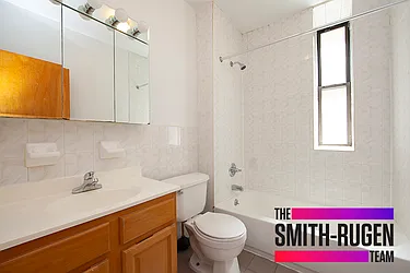 Rented by R New York