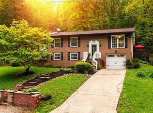 123 Autumn Dr, Dunbar, WV 25064