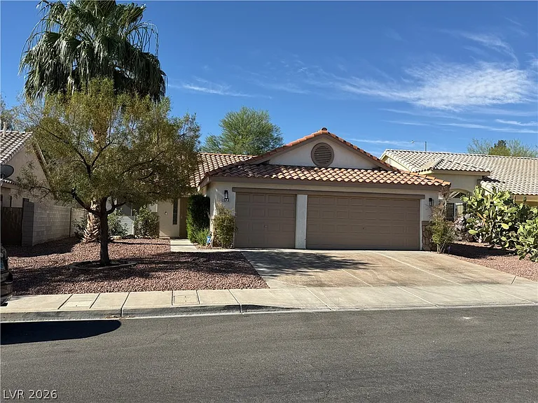 1043 Misty Rose Ave — Photo 1