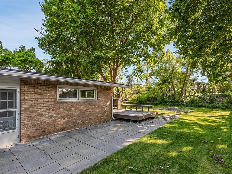 4047 Ledgestone Dr — Photo 26